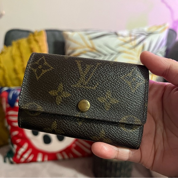 SOLD Louis Vuitton 6 Keyholder Monogram - Picture 7 of 8
